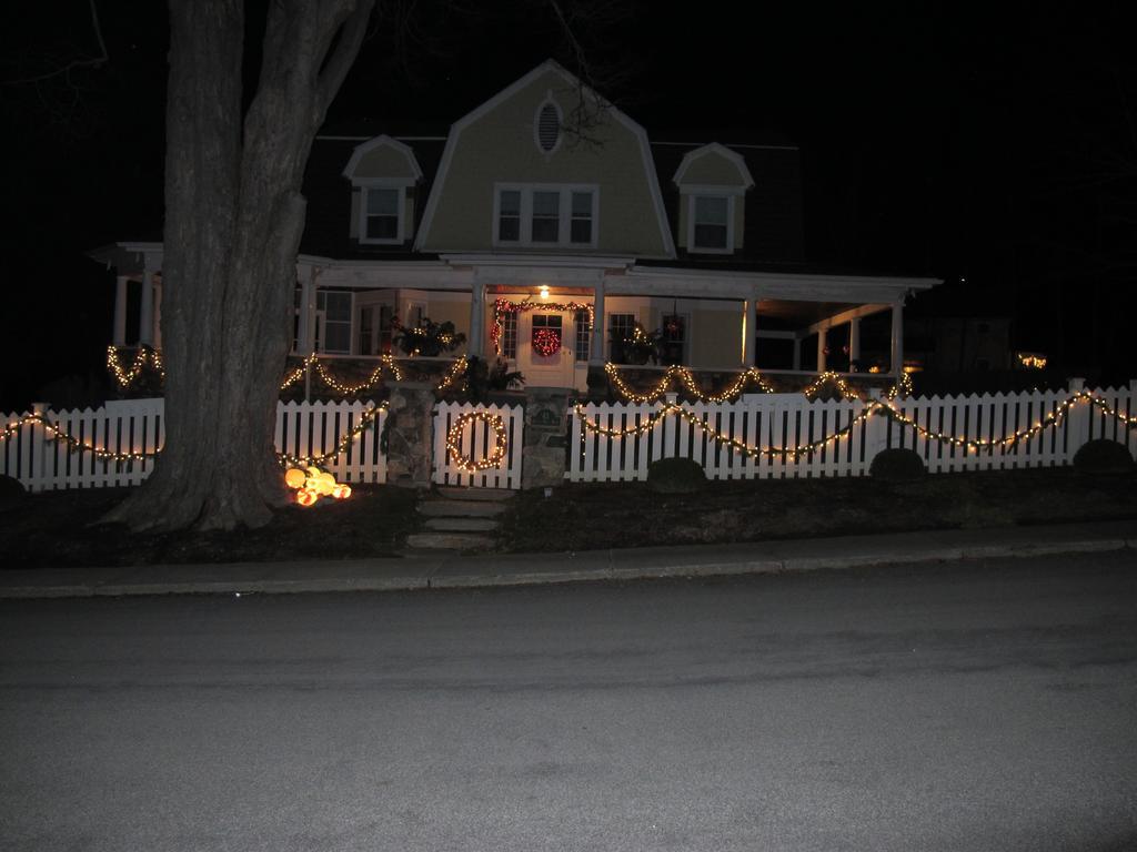 Hilltop House Bed & Breakfast Amenia Exterior foto