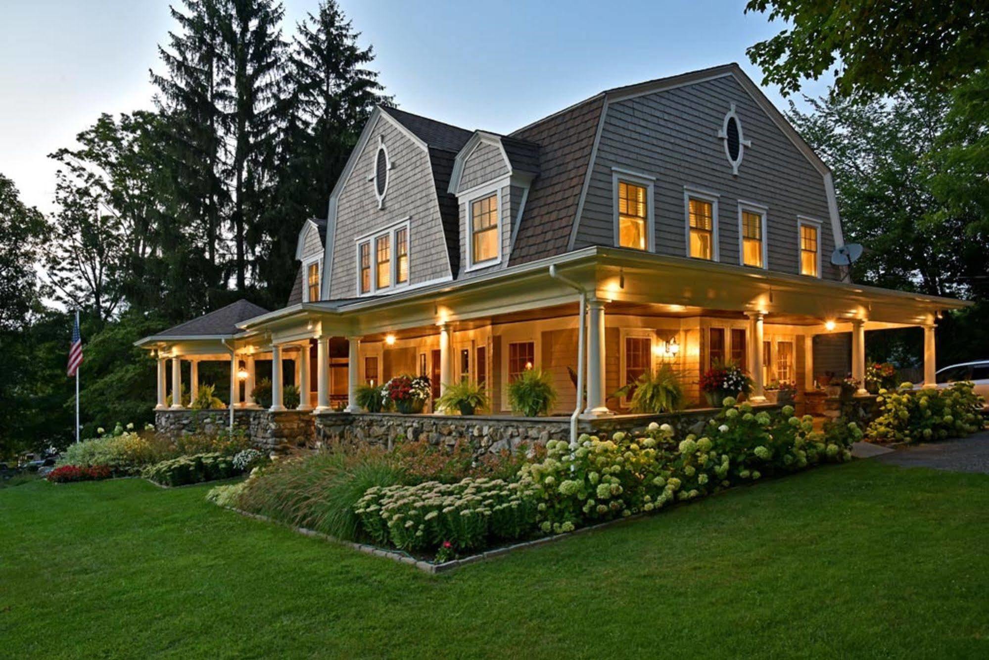 Hilltop House Bed & Breakfast Amenia Exterior foto